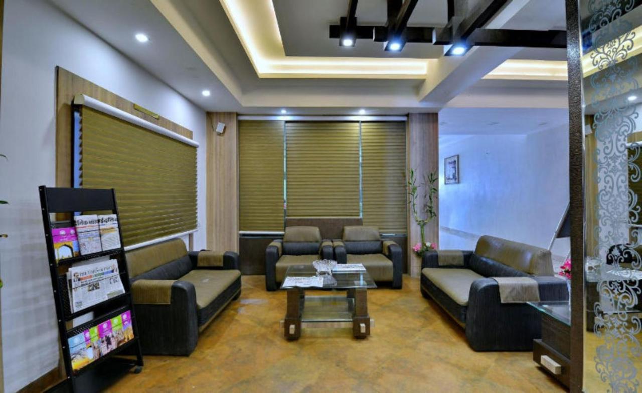Hotel Samrat Jabalpur Esterno foto