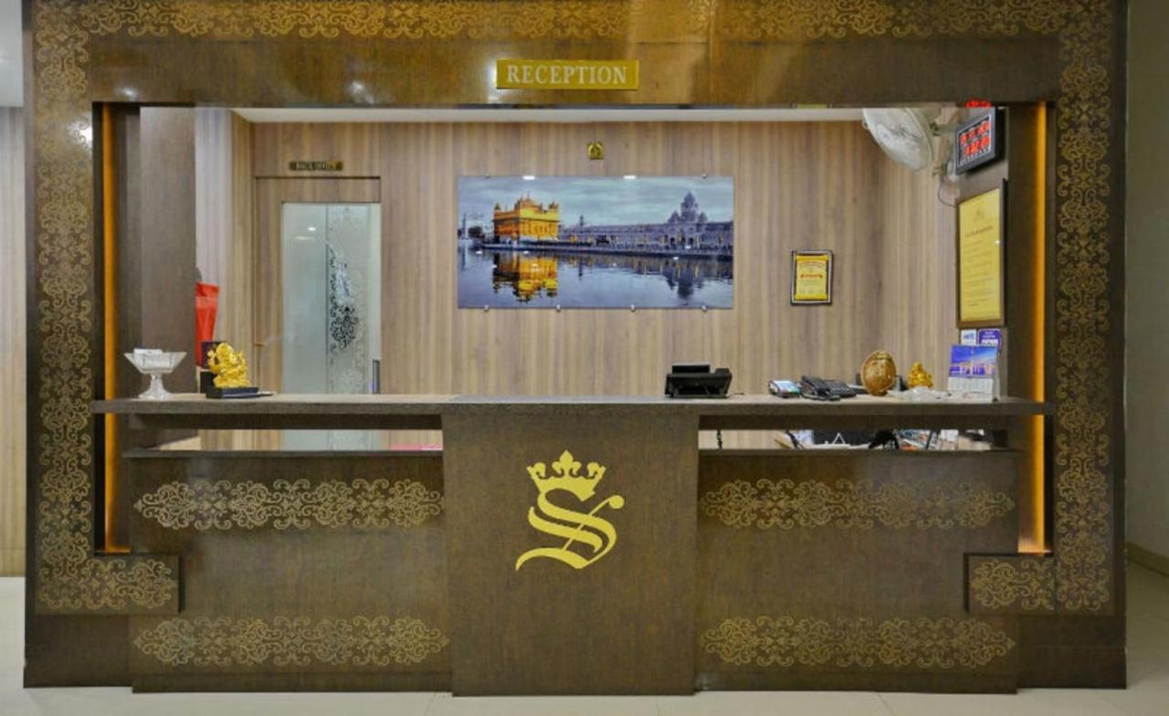 Hotel Samrat Jabalpur Esterno foto